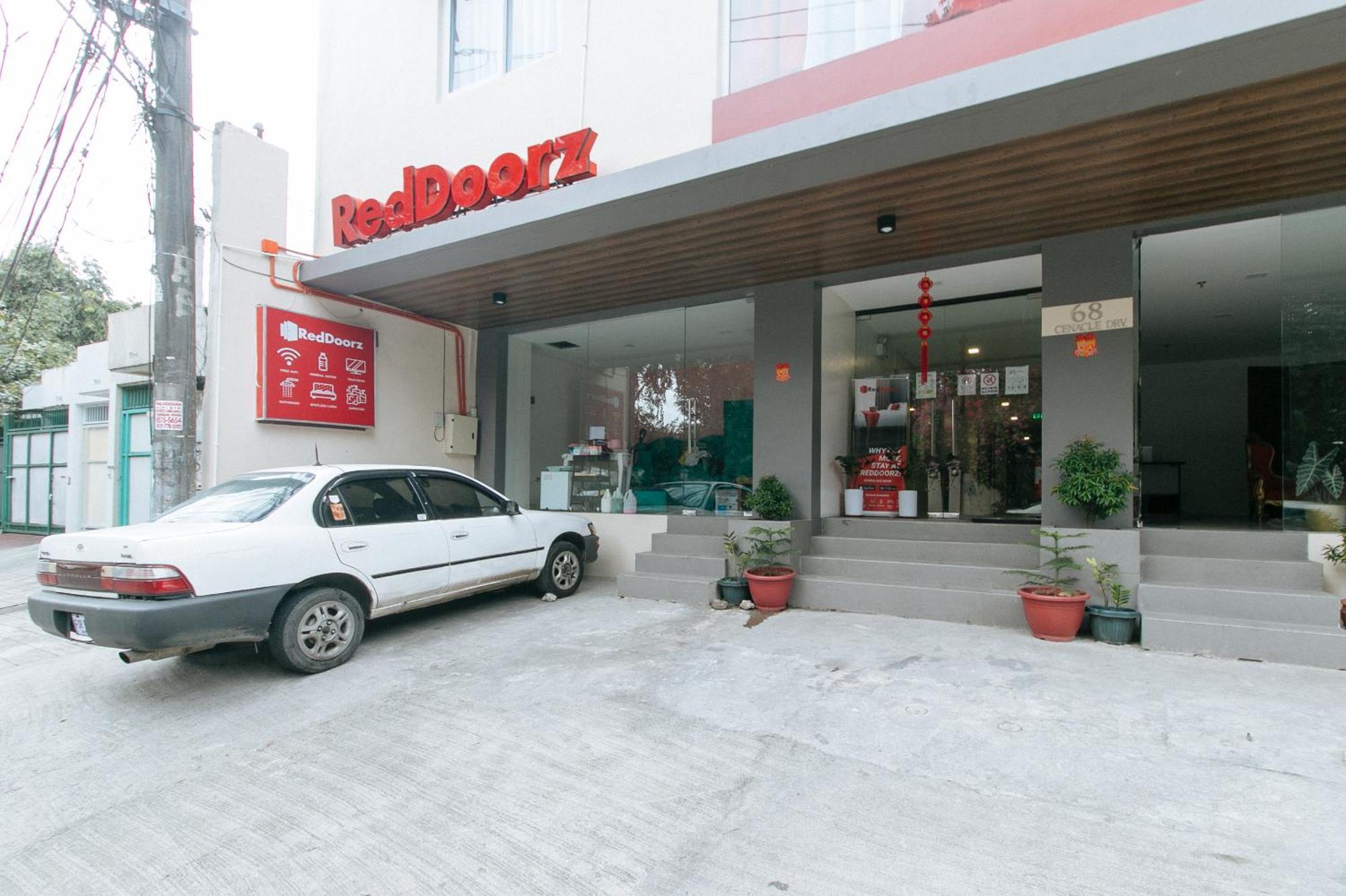 Reddoorz Near Fernwoods Garden Кесон-Сити Экстерьер фото